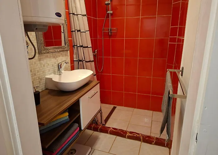 Apartment Apartmentdonaustrand By Interhome Leiben